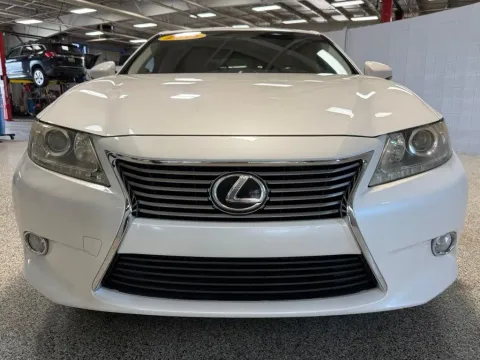 Photos of 2013 Lexus ES 350 for sale in Coopersville, MI at Xtreme Truck & Auto Center
