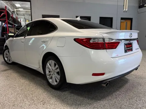 More photos of 2013 Lexus ES 350 at Xtreme Truck & Auto Center, MI