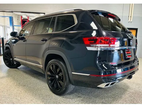 More photos of 2022 Volkswagen Atlas 3.6L V6 SEL Premium R-Line at Xtreme Truck & Auto Center, MI