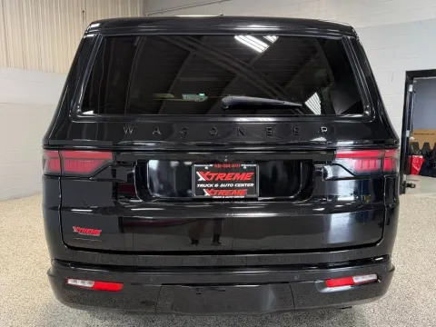 More photos of 2023 Jeep Wagoneer Series II at Xtreme Truck & Auto Center, MI