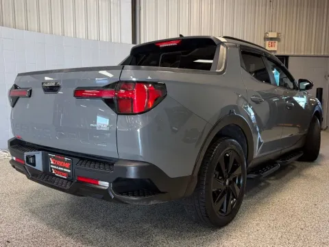 More photos of 2023 Hyundai Santa Cruz Limited at Xtreme Truck & Auto Center, MI