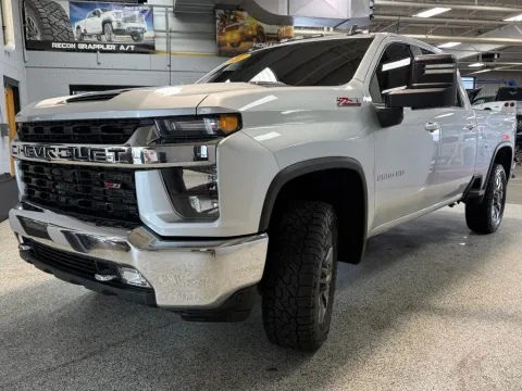 Another view of 2022 Chevrolet Silverado 2500 HD LT for sale in Coopersville, MI at Xtreme Truck & Auto Center