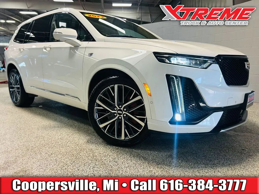 White 2022 Cadillac XT6 Sport for sale in Coopersville, MI
