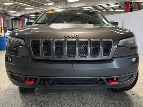 Photos of 2019 Jeep Cherokee Trailhawk for sale in Coopersville, MI at Xtreme Truck & Auto Center