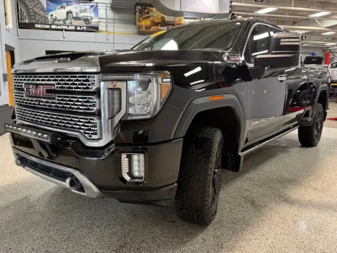 Another view of 2021 GMC Sierra 2500 HD Denali for sale in Coopersville, MI at Xtreme Truck & Auto Center