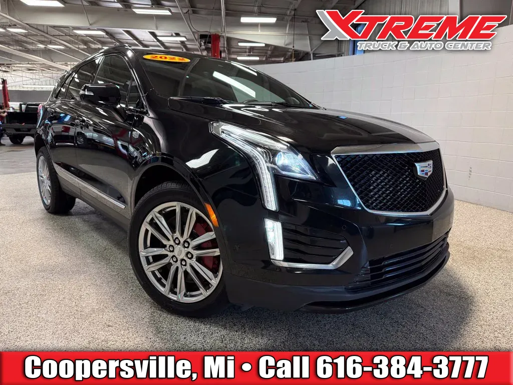 Black 2022 Cadillac XT5 Sport for sale in Coopersville, MI