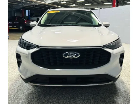 Photos of 2025 Ford Escape Platinum for sale in Coopersville, MI at Xtreme Truck & Auto Center