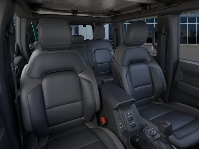 2025 Ford Bronco 4-Door Outer Banks - Photo 10