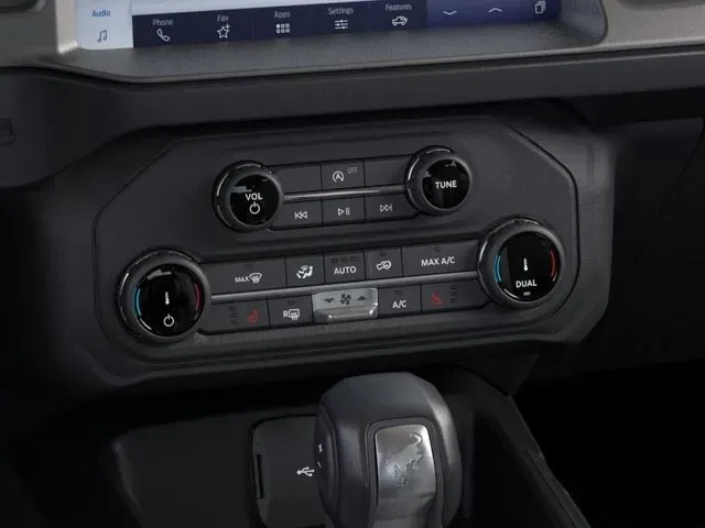 2025 Ford Bronco 4-Door Outer Banks - Photo 16