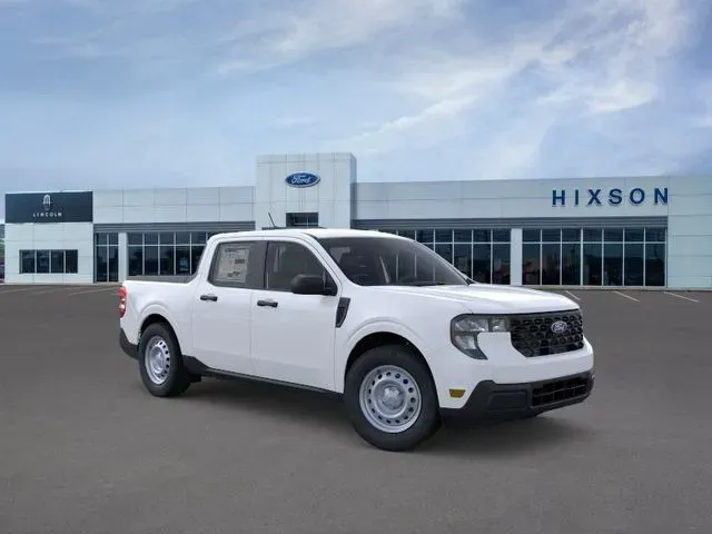 2025 Ford Maverick XL - Photo 7