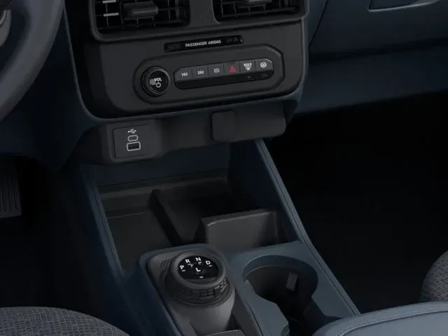 2025 Ford Maverick XL - Photo 16