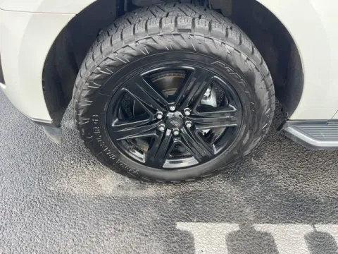 Another view of 2021 Ford Expedition XLT for sale in Alexandria, LA at Hixson Autoplex of Alexandria Ford