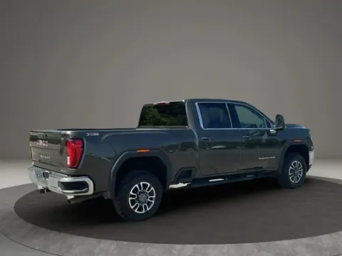 More photos of 2022 GMC Sierra 3500 HD Crew Cab SLE Pickup 4D 6 1/2 ft at DNX Motors Altavista, VA