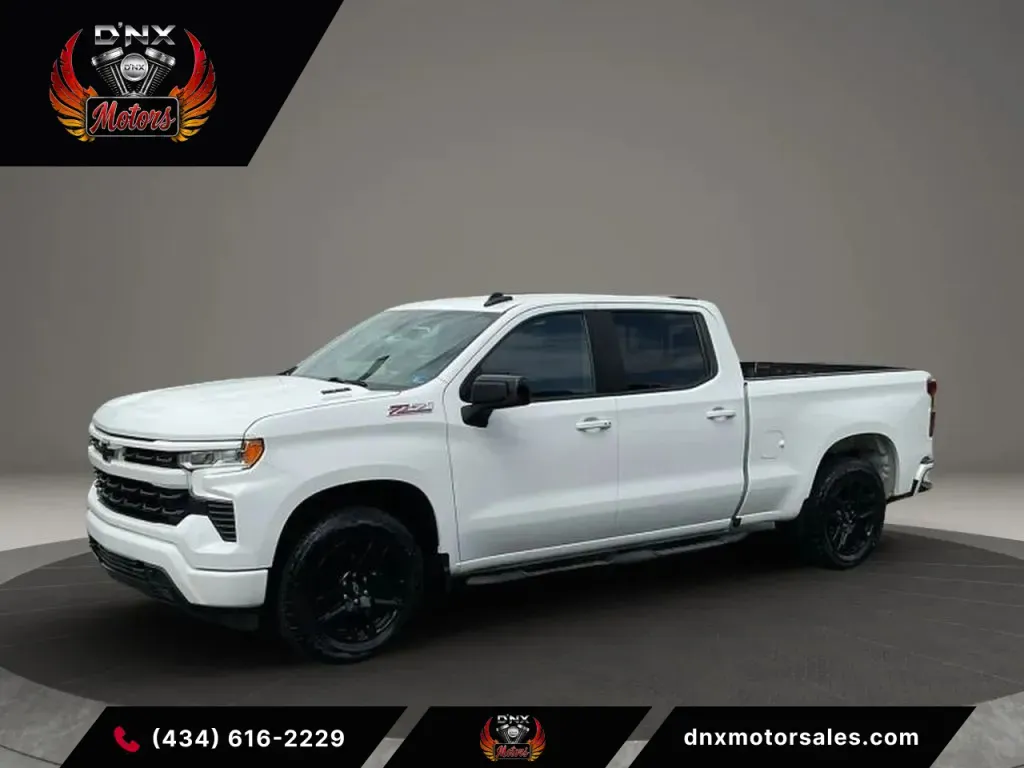 White 2022 Chevrolet Silverado 1500 Crew Cab RST Pickup 4D 6 1/2 ft for sale in Altavista, VA