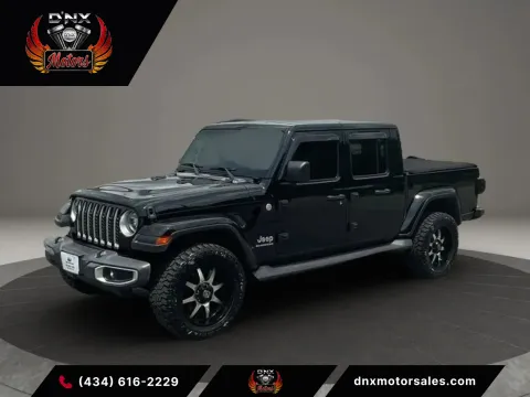 Black 2020 Jeep Gladiator Overland Pickup 4D 5 ft for sale in Altavista, VA