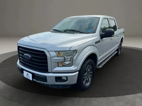 Photos of 2015 Ford F-150 SuperCrew Cab XLT Pickup 4D 6 1/2 ft for sale in Altavista, VA at DNX Motors Altavista
