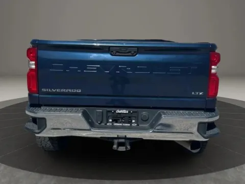 Another view of 2020 Chevrolet Silverado 2500 HD Crew Cab LTZ Pickup 4D 6 1/2 ft for sale in Altavista, VA at DNX Motors Altavista
