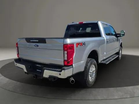 More photos of 2020 Ford F250 Super Duty Crew Cab XLT Pickup 4D 6 3/4 ft at DNX Motors Altavista, VA