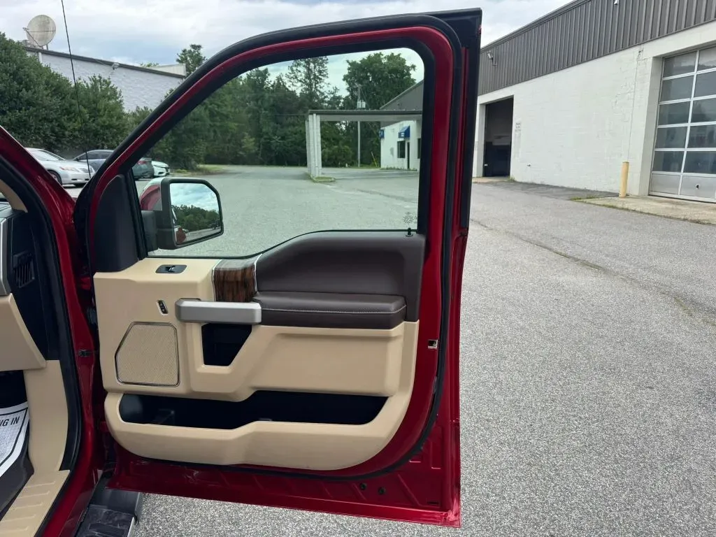 2019 Ford F-150 Lariat - Photo 52