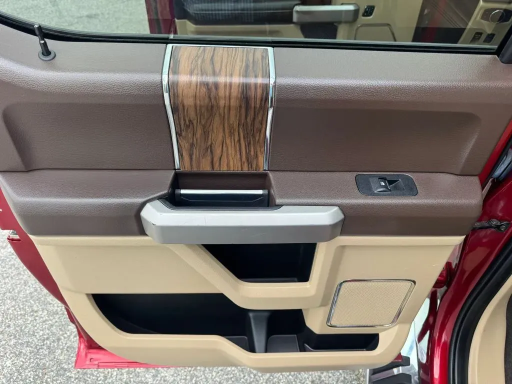 2019 Ford F-150 Lariat - Photo 39