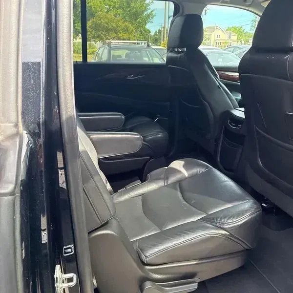 2019 Cadillac Escalade ESV Base - Photo 18