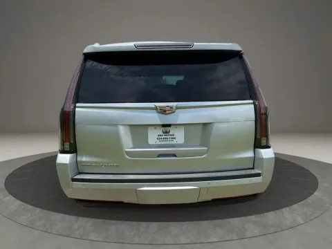 More photos of 2020 Cadillac Escalade ESV Luxury Sport Utility 4D at DNX Motors Altavista, VA