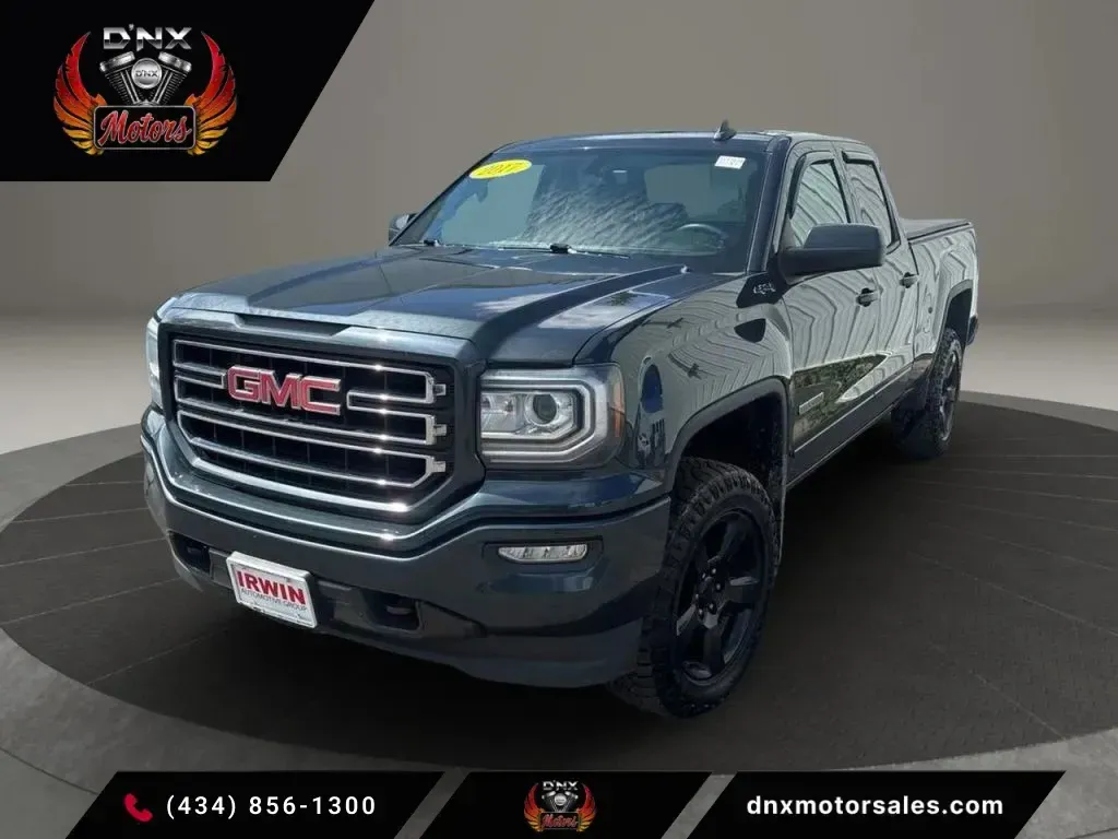 2017 GMC Sierra 4WD Double Cab Standard Box's photo