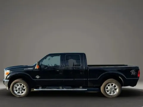 Photos of 2016 Ford F250 Super Duty Crew Cab Lariat Pickup 4D 6 3/4 ft for sale in Altavista, VA at DNX Motors Altavista