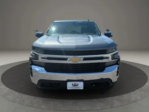 Photos of 2020 Chevrolet Silverado 1500 Crew Cab LT Pickup 4D 6 1/2 ft for sale in Altavista, VA at DNX Motors Altavista