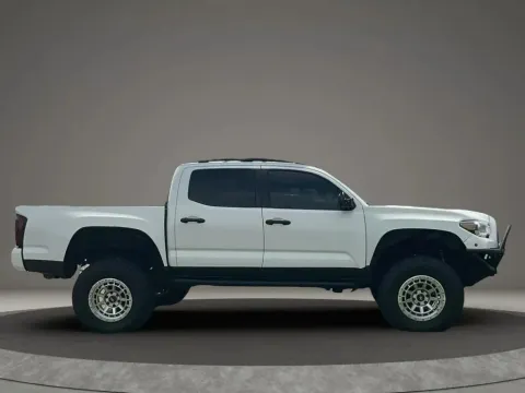 More photos of 2022 Toyota Tacoma Double Cab SR5 Pickup 4D 5 ft at DNX Motors Altavista, VA