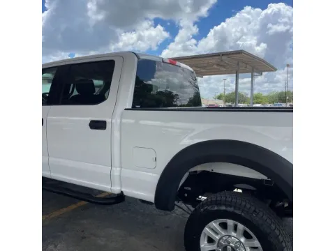More photos of 2017 Ford F250 Super Duty Crew Cab XLT Pickup 4D 6 3/4 ft at DNX Motors Altavista, VA