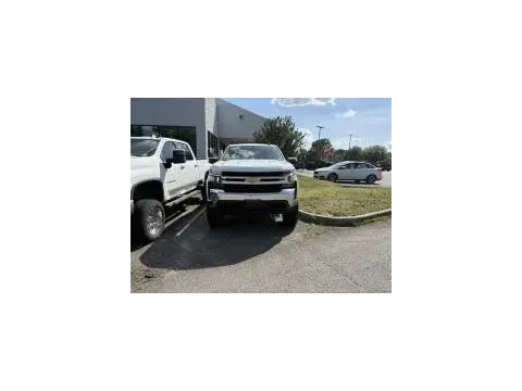 Photos of 2020 Chevrolet Silverado 1500 Double Cab LT Pickup 4D 6 1/2 ft for sale in Altavista, VA at DNX Motors Altavista