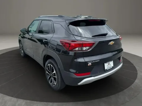 More photos of 2025 Chevrolet Trailblazer LT Sport Utility 4D at DNX Motors Altavista, VA