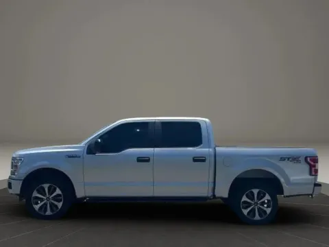 Photos of 2019 Ford F-150 SuperCrew Cab XL Pickup 4D 5 1/2 ft for sale in Altavista, VA at DNX Motors Altavista
