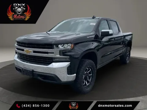 Black 2021 Chevrolet Silverado 1500 Crew Cab LT Pickup 4D 5 3/4 ft for sale in Altavista, VA