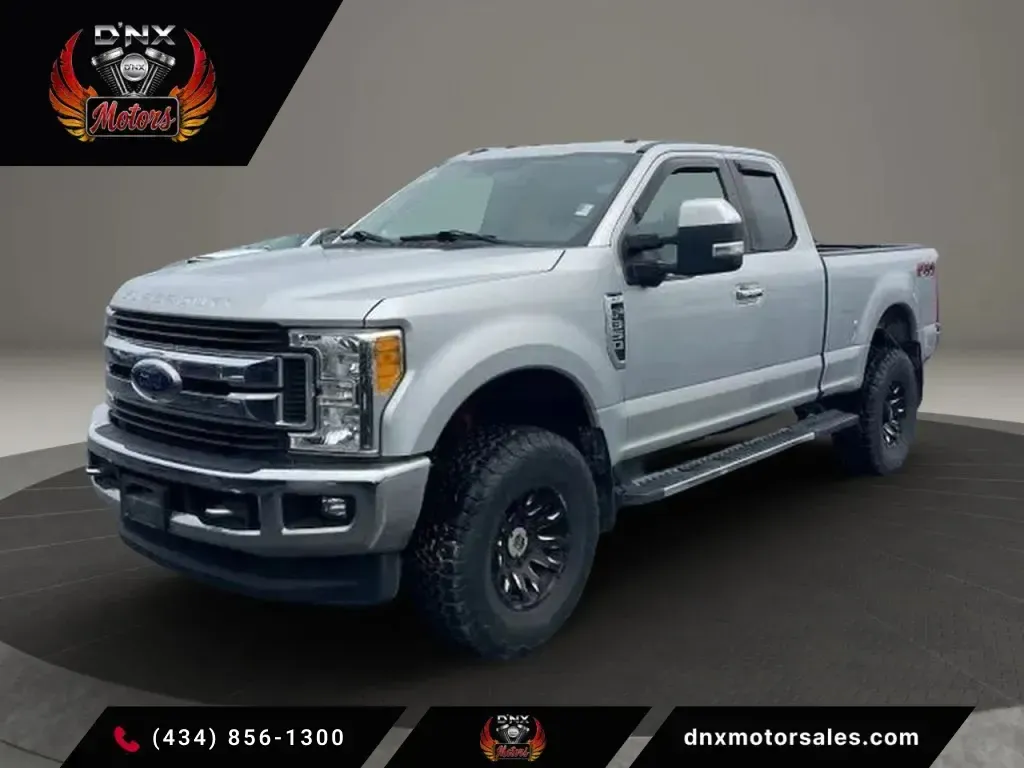 Gray 2017 Ford F350 Super Duty Super Cab XLT Pickup 4D 6 3/4 ft for sale in Altavista, VA