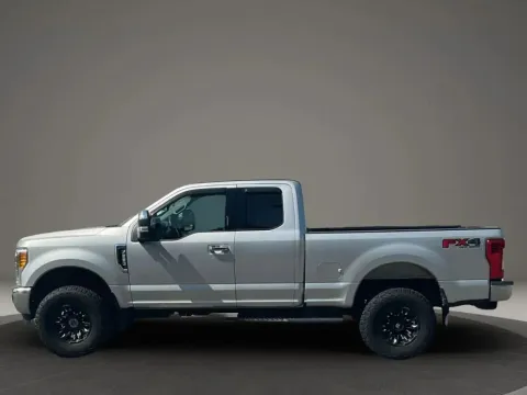 Photos of 2017 Ford F350 Super Duty Super Cab XLT Pickup 4D 6 3/4 ft for sale in Altavista, VA at DNX Motors Altavista