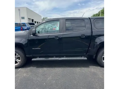 Another view of 2018 Chevrolet Colorado Crew Cab Z71 Pickup 4D 5 ft for sale in Altavista, VA at DNX Motors Altavista