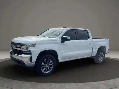 More photos of 2020 Chevrolet Silverado 1500 Crew Cab LT Pickup 4D 5 3/4 ft at DNX Motors Altavista, VA