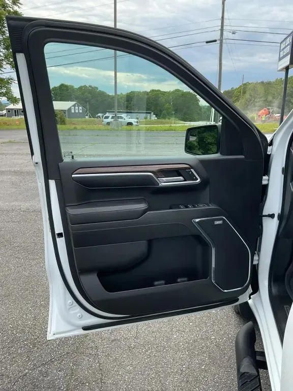 2022 Chevrolet Silverado 1500 RST - Photo 22