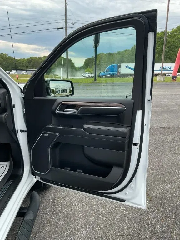 2022 Chevrolet Silverado 1500 RST - Photo 34