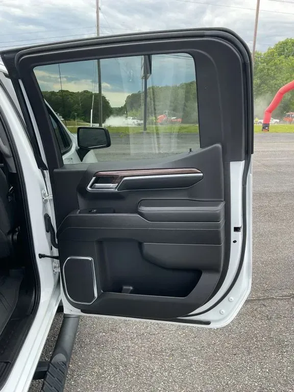 2022 Chevrolet Silverado 1500 RST - Photo 39