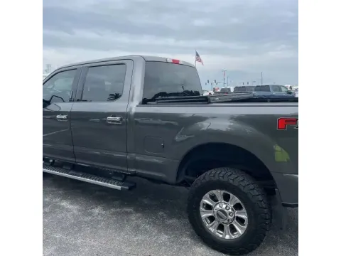 More photos of 2019 Ford F250 Super Duty Crew Cab XLT Pickup 4D 6 3/4 ft at DNX Motors Altavista, VA