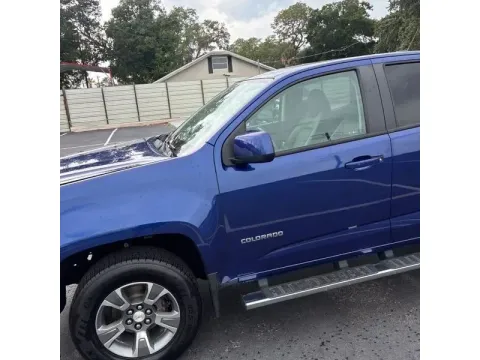 Photos of 2016 Chevrolet Colorado Crew Cab Z71 Pickup 4D 5 ft for sale in Altavista, VA at DNX Motors Altavista