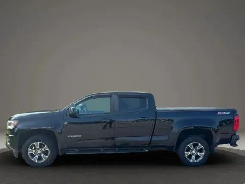 Another view of 2017 Chevrolet Colorado Crew Cab Z71 Pickup 4D 5 ft for sale in Altavista, VA at DNX Motors Altavista