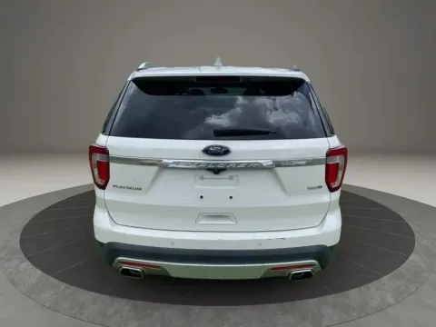 Another view of 2016 Ford Explorer Platinum Sport Utility 4D for sale in Altavista, VA at DNX Motors Altavista