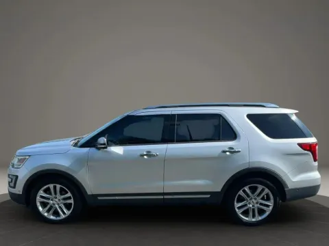 Another view of 2017 Ford Explorer Limited Sport Utility 4D for sale in Altavista, VA at DNX Motors Altavista