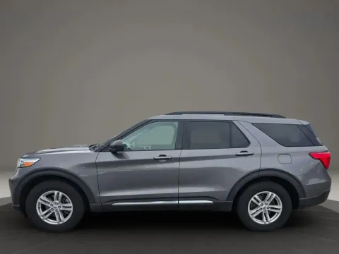 Photos of 2021 Ford Explorer XLT Sport Utility 4D for sale in Altavista, VA at DNX Motors Altavista