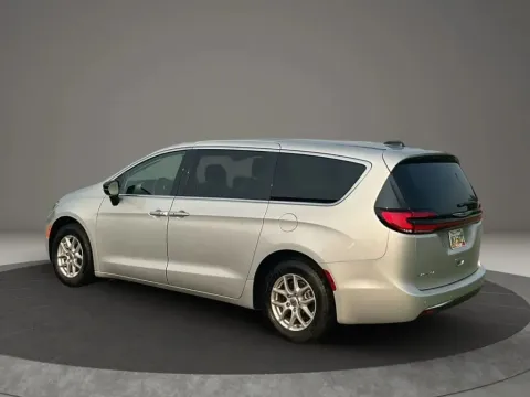 Another view of 2024 Chrysler Pacifica Touring L Van 4D for sale in Altavista, VA at DNX Motors Altavista