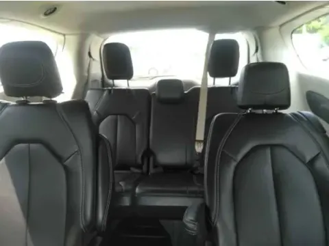 More photos of 2024 Chrysler Pacifica Touring L Van 4D at DNX Motors Altavista, VA